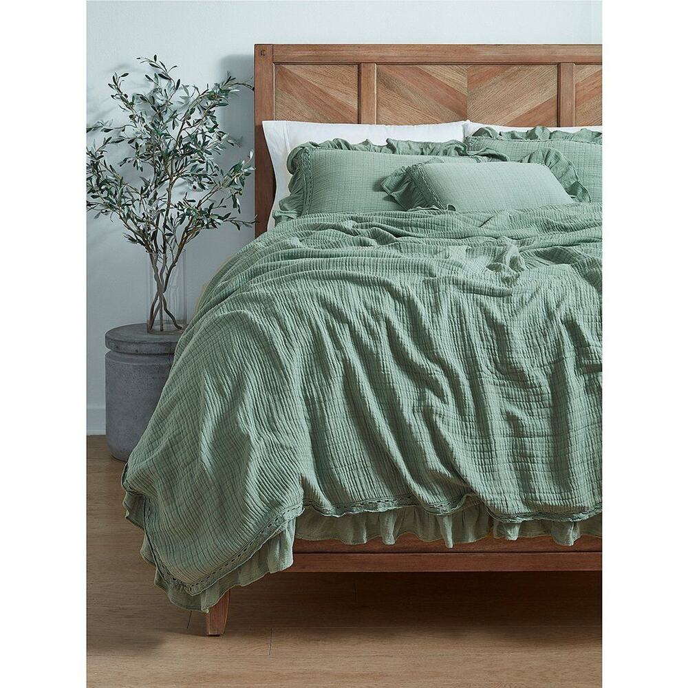 Southern Living Sage Crochet Duvet Cover – Queen
